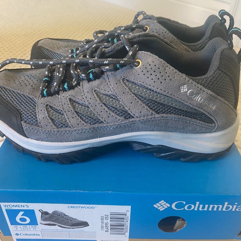Columbia Crestwood Women's Hiking Shoes - NWOT